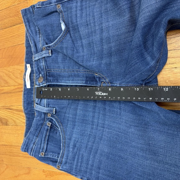 Levis 726 Flare Jeans Womens 31x32 Medium Wash Blue Stretch Denim Raw Hem - Picture 7 of 9